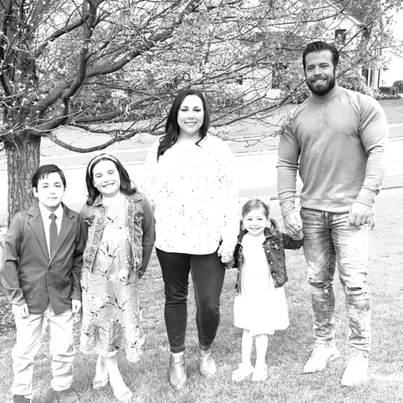 Meet your Posher, Cody - Picture 1 of 1